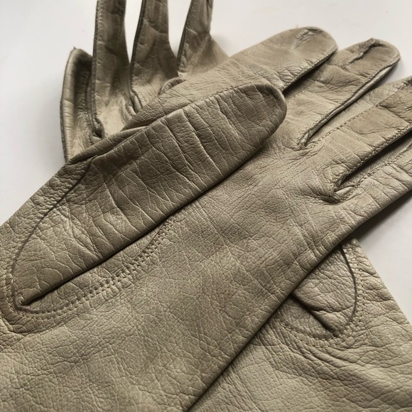 Cream Opera Length Leather Gloves - Picture 5 of 8